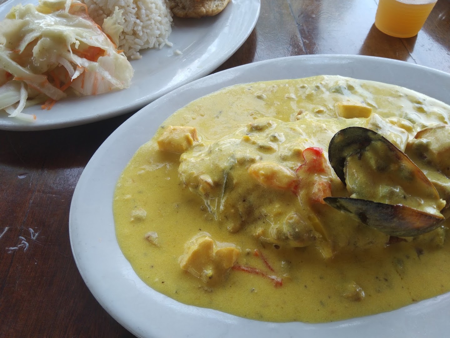 Cazuela de mariscos en Sabor Costeño