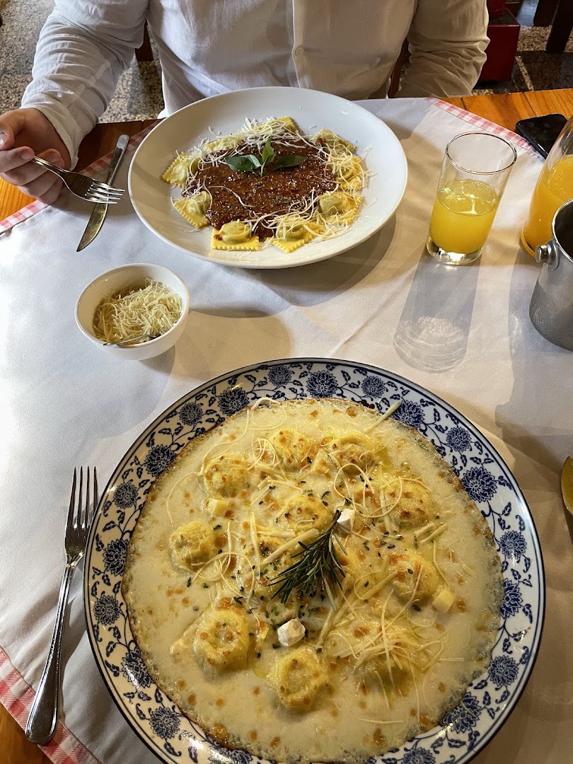 Ravioles en salsa cremosa — Sàlve Luigi