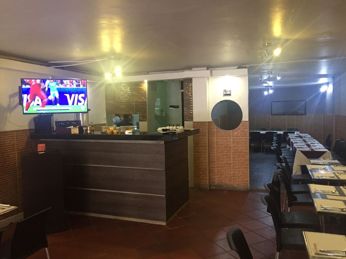 Barra con pantalla — Sancochitos