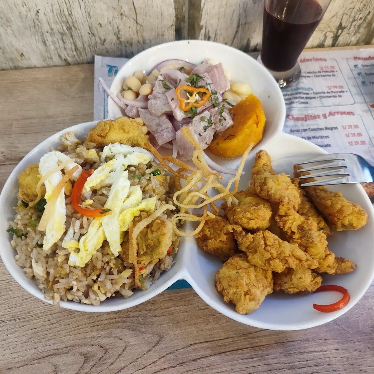 Trío marino — TUYA PEZ Barra cevichera - antes: Jose & Juanita - LINCE